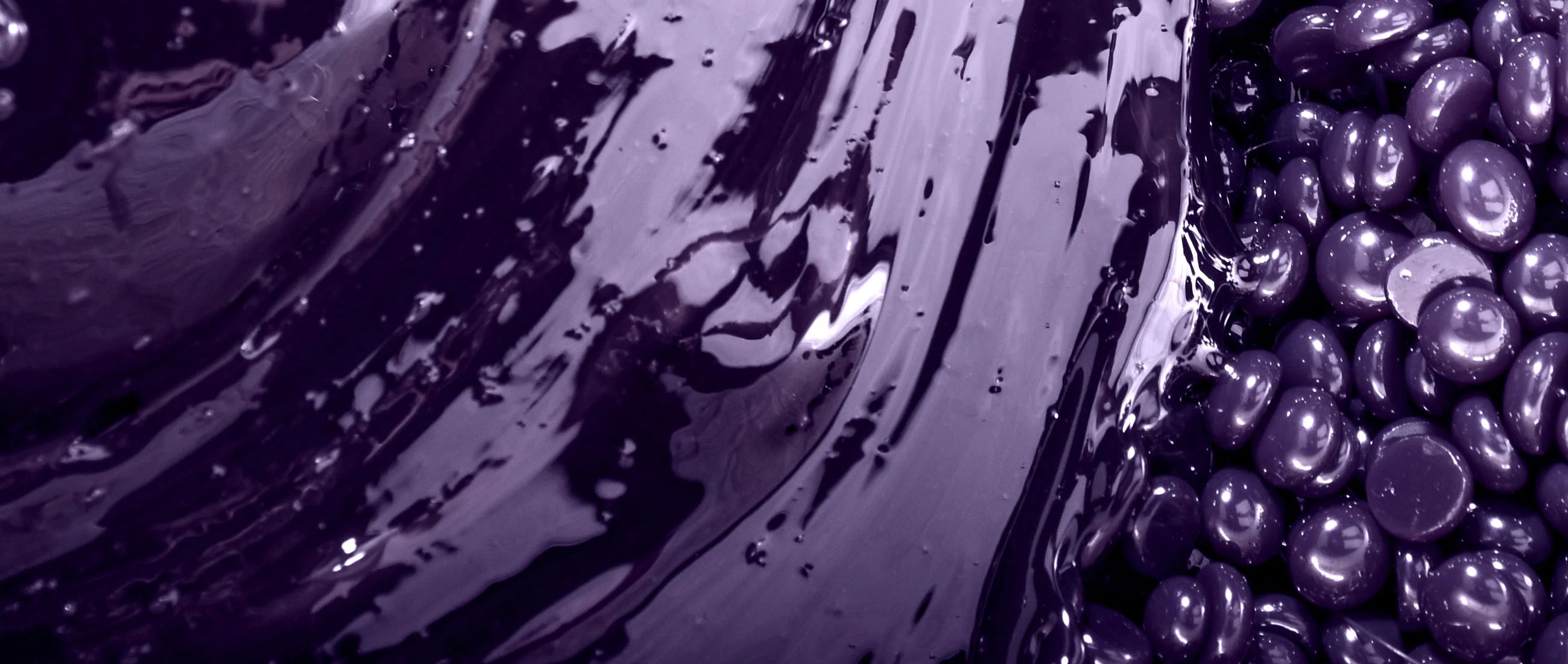 Hard Wax vs. Soft Wax: Which One Your Skin Actually Needs